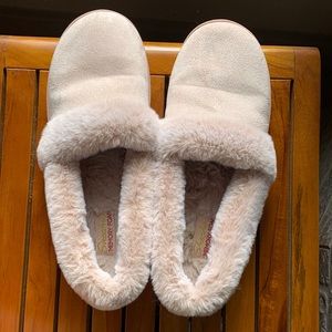 Sketcher Memory foam pink house slippers